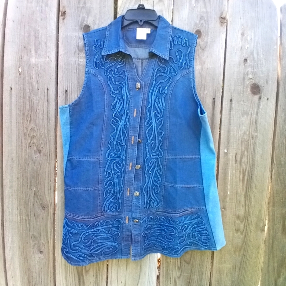 PARSLEY & SAGE VEST WOMENS SZ XL BLUE DENIM EMBROIDERED BUTTON CAMBRAY SIDE